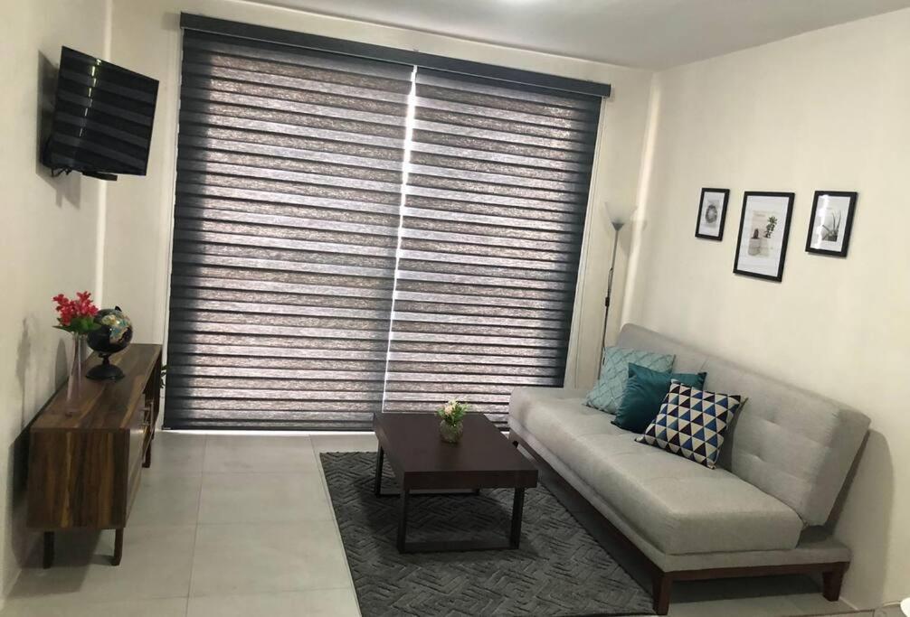 Be Central Departamento Con Alberca En El Centro De Guadalaja 과달라하라 외부 사진